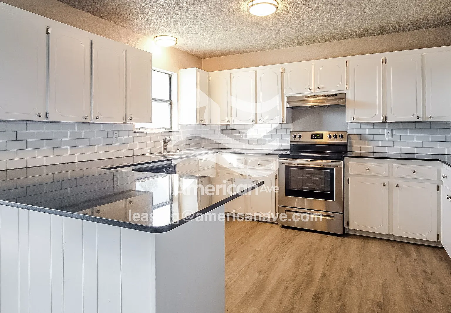 3 bed, 2.0 bath, 1423 sqft, $1,647 — Photo 4