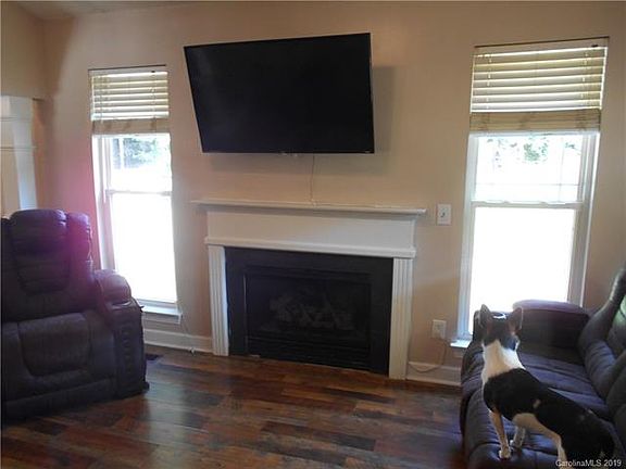 4th image of 735 N Mulberry St #48