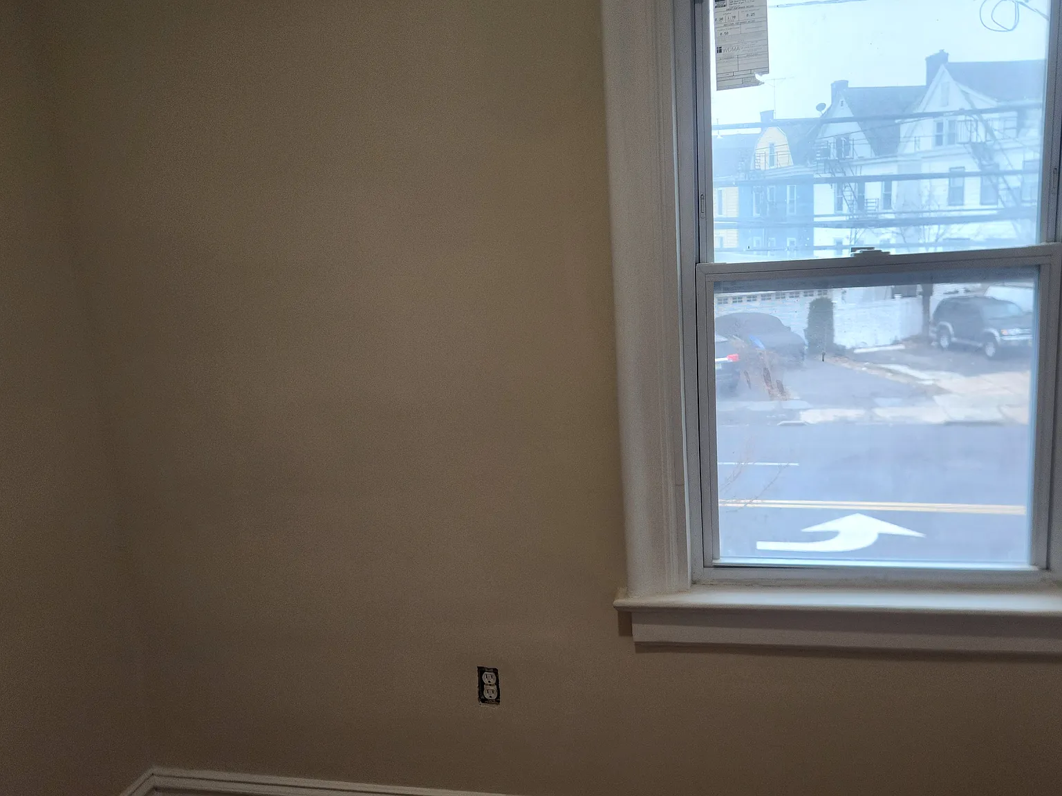 4 bed, 1.5 bath, 1800 sqft, $3,000 — Photo 3