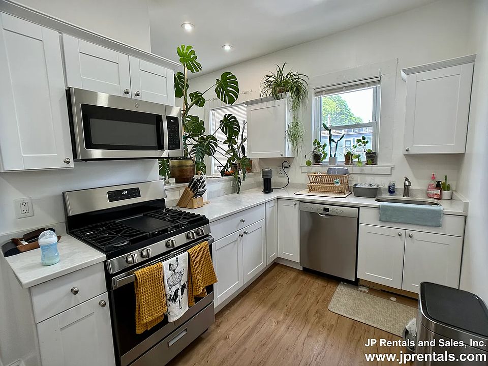 1st image of 112 South St #1