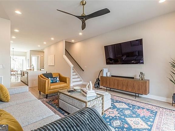 5th image of 699 Vidalia Ln