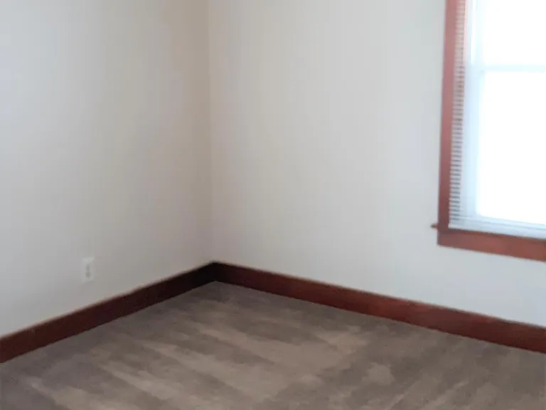 16 Moross Ave — Photo 3