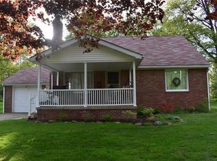 114 Chadwick Ln, Austintown, OH