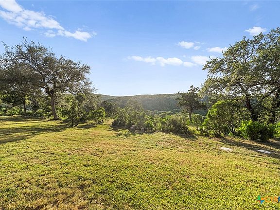 3rd image of 5310 River Oaks Dr