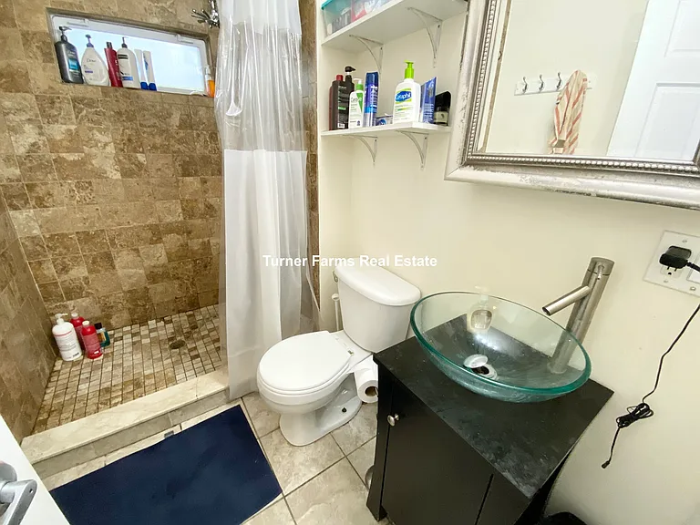 17 Sachem St — Photo 12