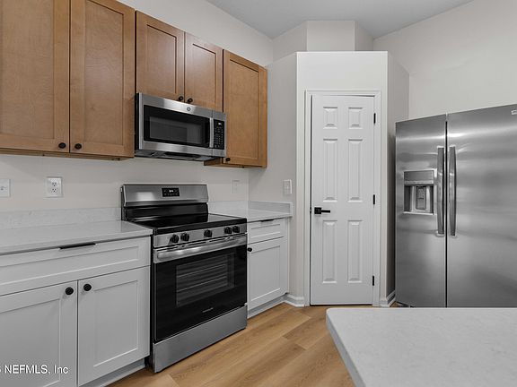 4th image of 12966 CHELSEA HARBOR Drive S