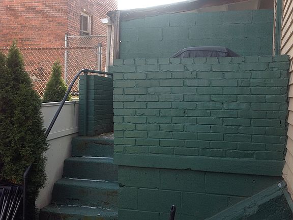 3rd image of 315 Cedarville St