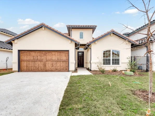 10036 Lakeside Dr, Fort Worth, TX 76179