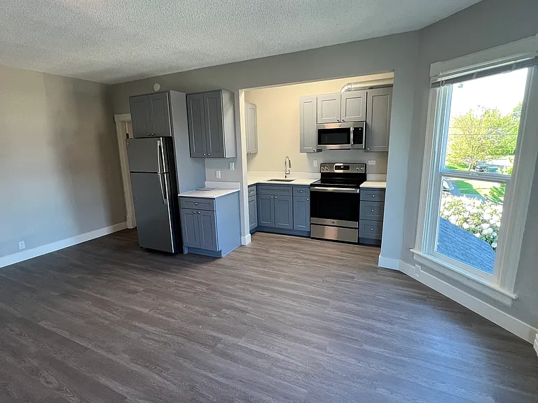 1224 N I St #202 — Photo 1