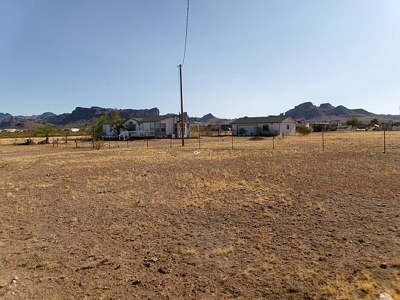 3rd image of 1097 S Egar Rd
