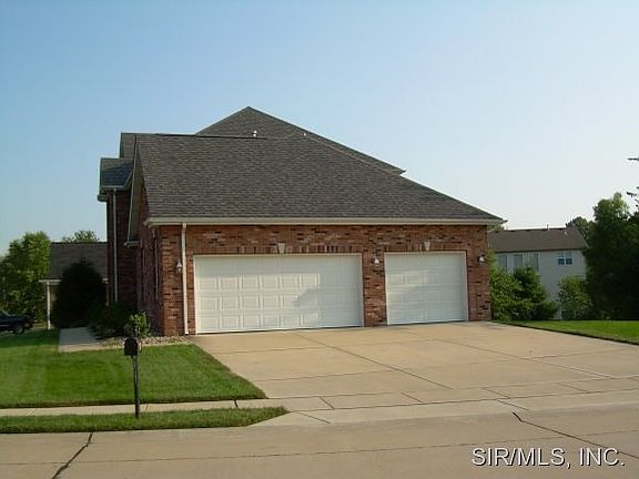 3 CAR SIDE ENTRY GARAGE