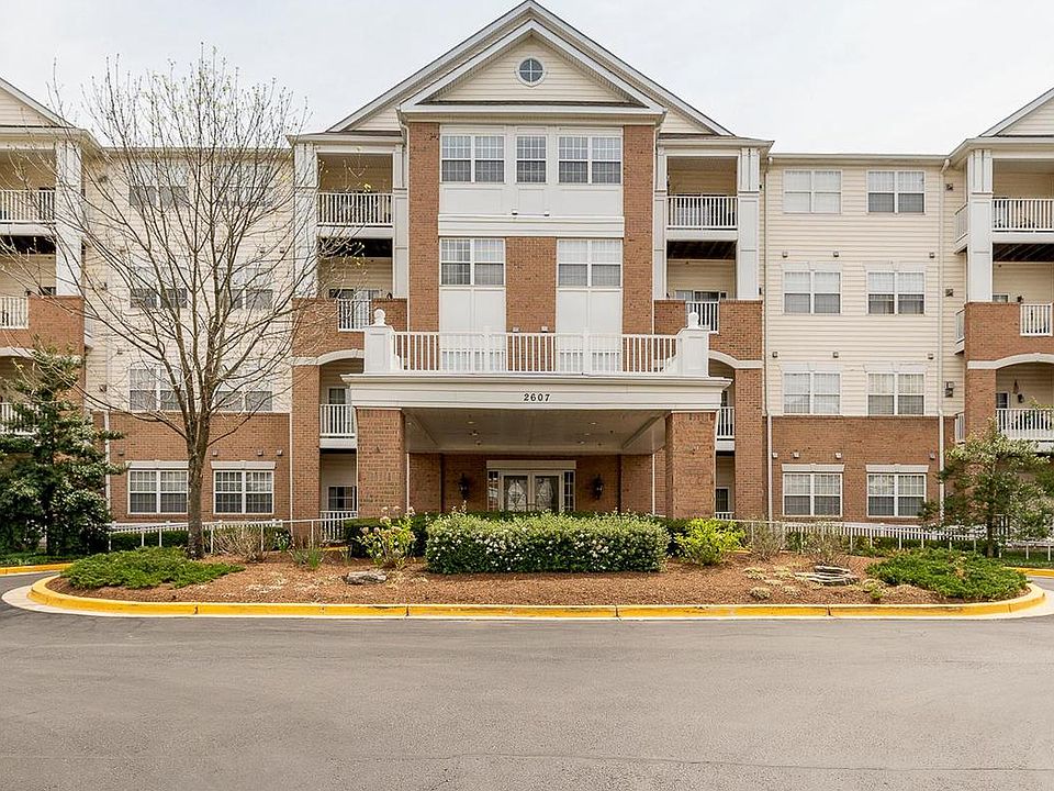 1st image of 2607 Chapel Lake Dr APT 212