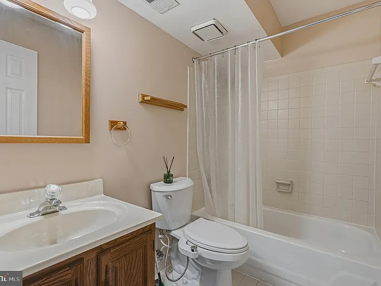 9729 Zimbro Ave — Photo 28