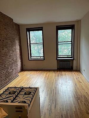1st image of 325 E 92nd St #4A