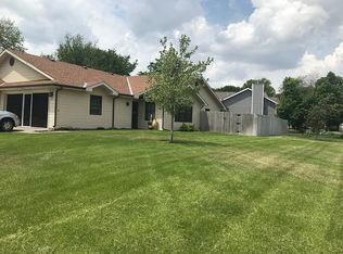 535 Lamont Dr, Lincoln, NE 68528