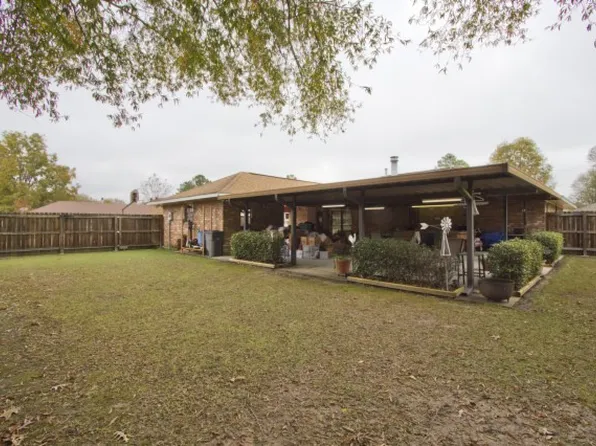 2406 Bernwood Dr, Baton Rouge, LA 70816