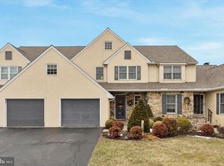 22 Churchill Dr, Elverson, PA 19520