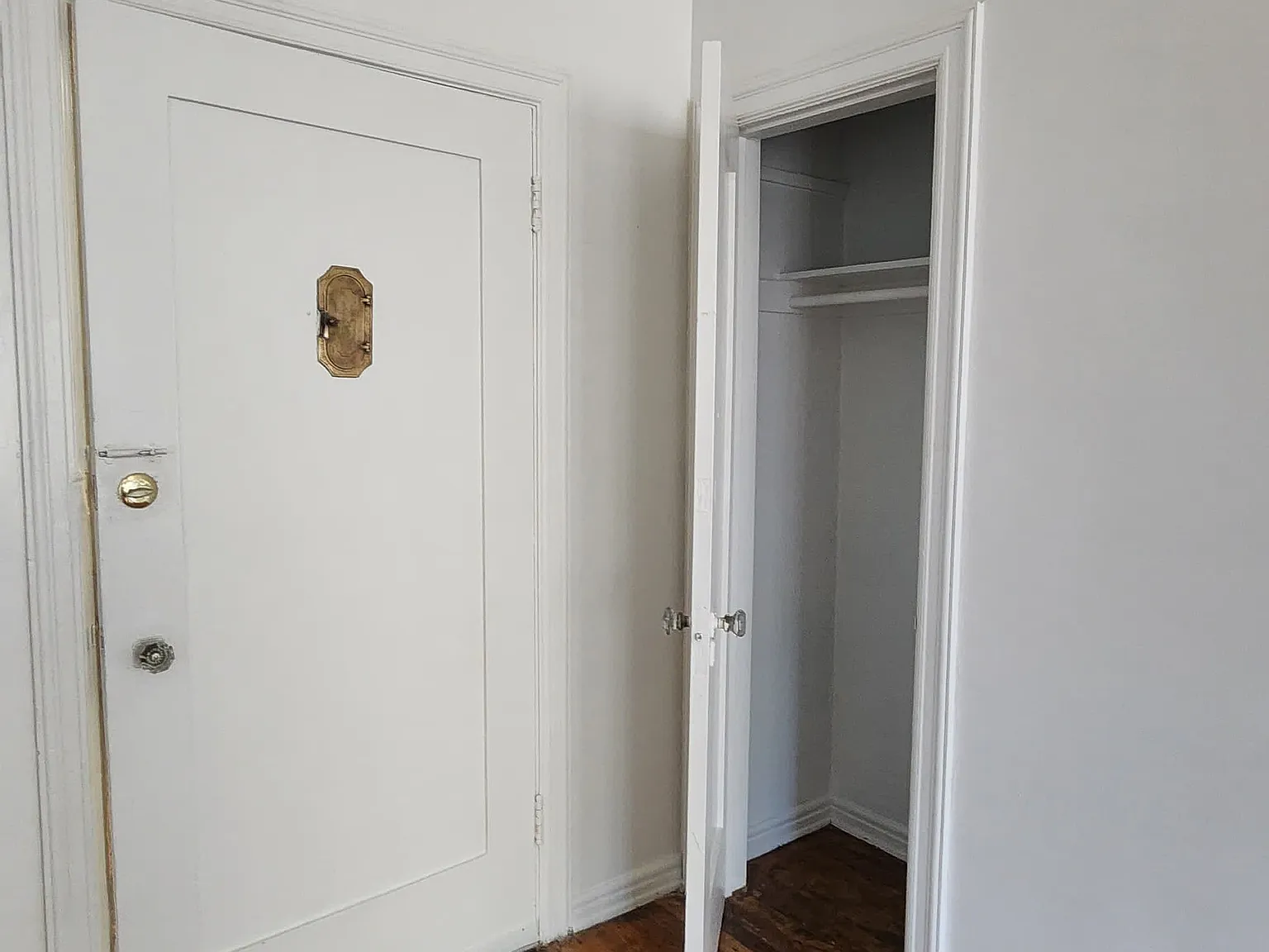 Studio, 450 sqft, $1,950 — Photo 4
