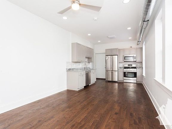 5th image of 625 E Groveland Park #3E