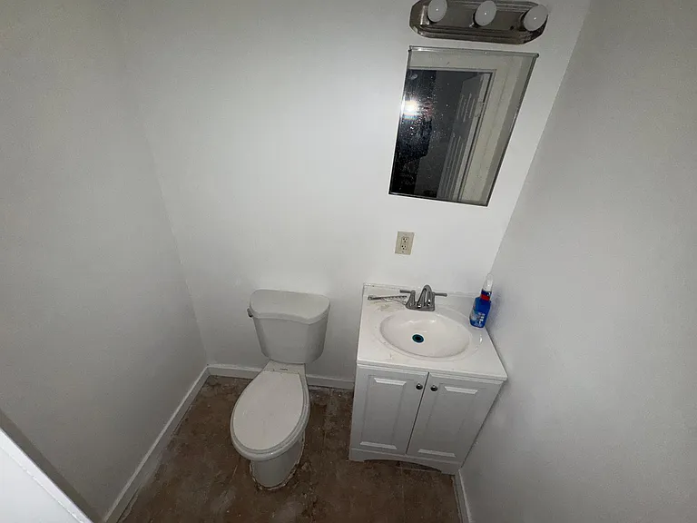 320 S Orange Ave #W2 — Photo 6
