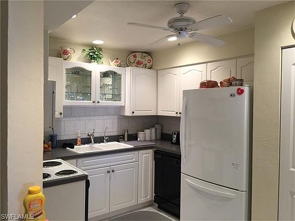 5th image of 909 SE 46th Ln APT 203
