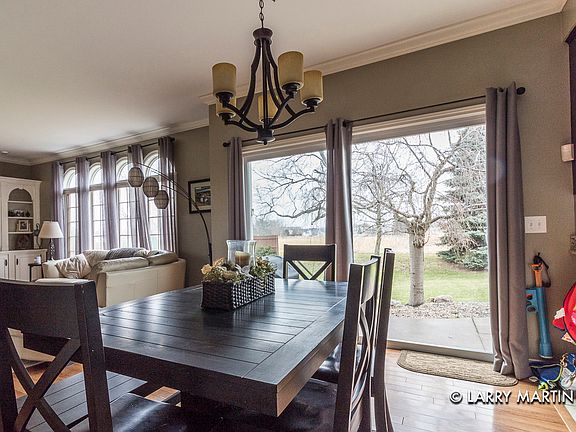 4th image of 1367 Meadowgreen Ct SE