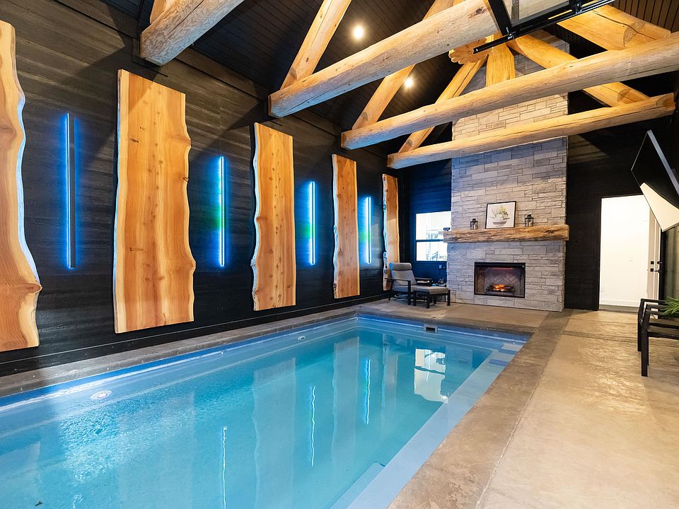 1st image of 46492 Valleyview Rd