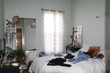 Rented by Rennit Inc.