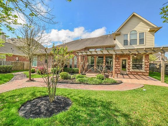2nd image of 2707 Ravens Creek Dr