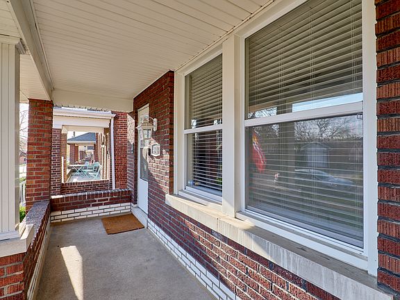 2nd image of 4948 Tholozan Ave Unit A