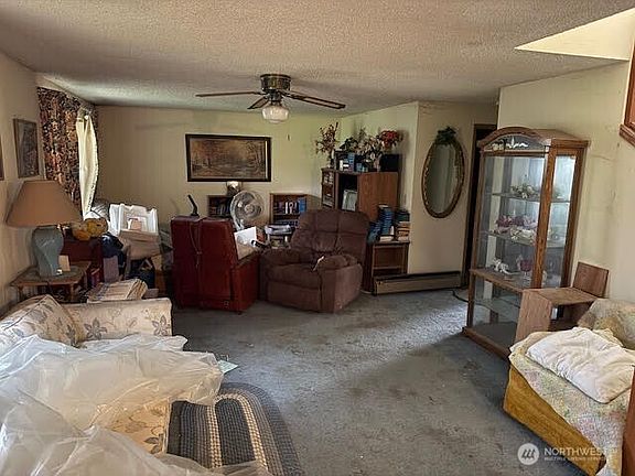 3rd image of 16221 75th Street E