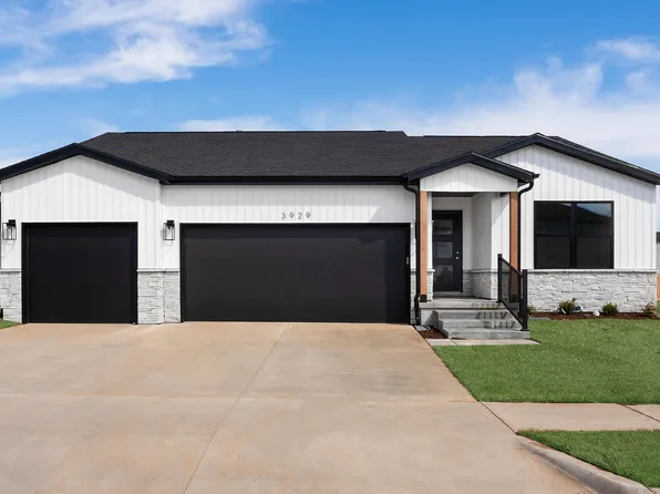 3956 E Linden Lane, Brookline, MO 65619