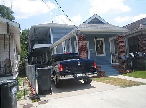2nd image of 8621 Nelson St