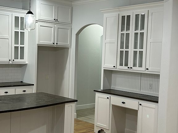 5th image of 1125 Samantha Ln