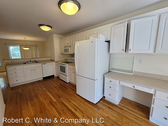 4th image of 157 Leeder Hill Dr APT 707