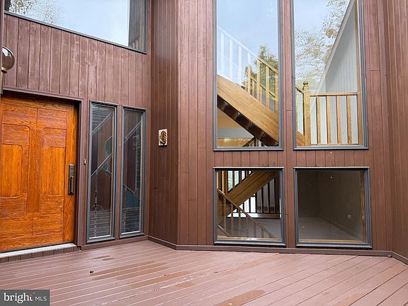 5th image of 2398 Shagbark Ct