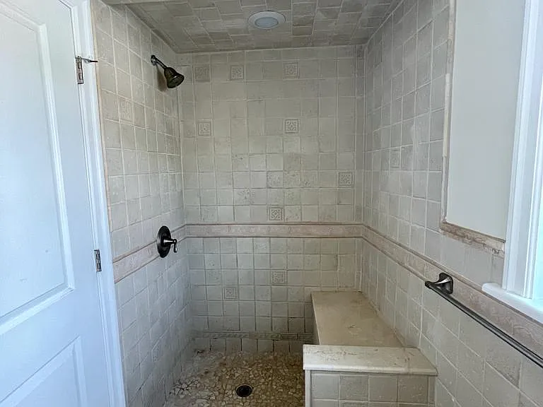 5 Brandreth St #2B — Photo 9