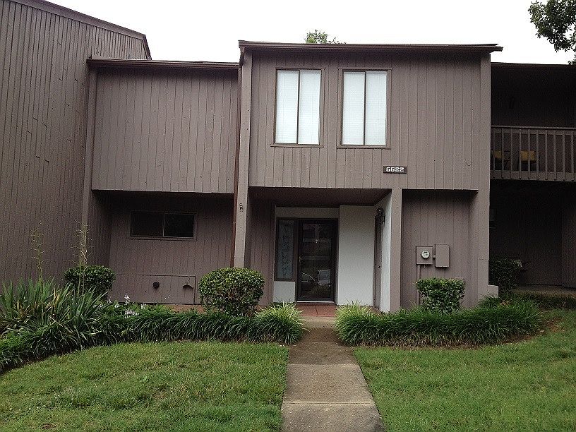 1st image of 6622 Point Comfort Ln