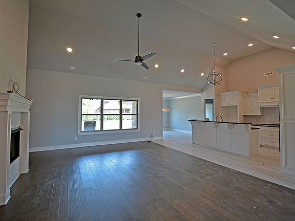 4th image of 4605 W Canopy Meadows Dr