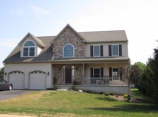 340 Hollow Vw, Manheim, PA 17545