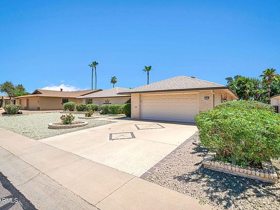 3rd image of 17419 N 125TH Avenue