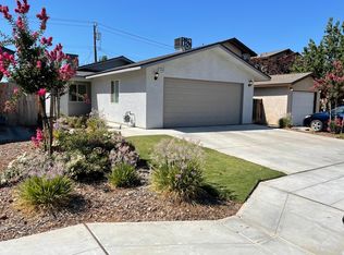 1460 Gibson Ave, Clovis, CA 93611