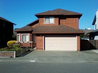 1745 Heartwood Dr, McKinleyville, CA 95519