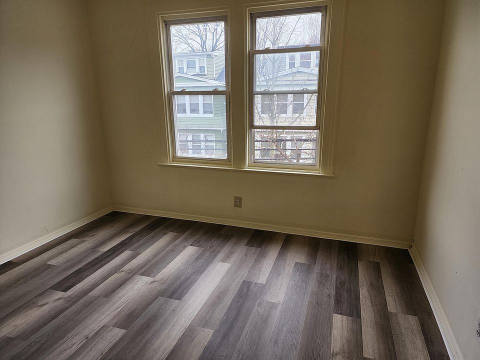 2nd image of 356 Madison Ave