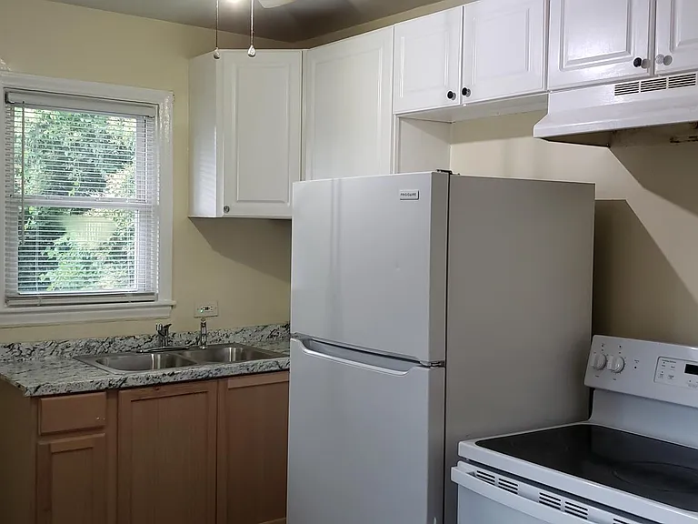 100 Crestway Cir #1 — Photo 10