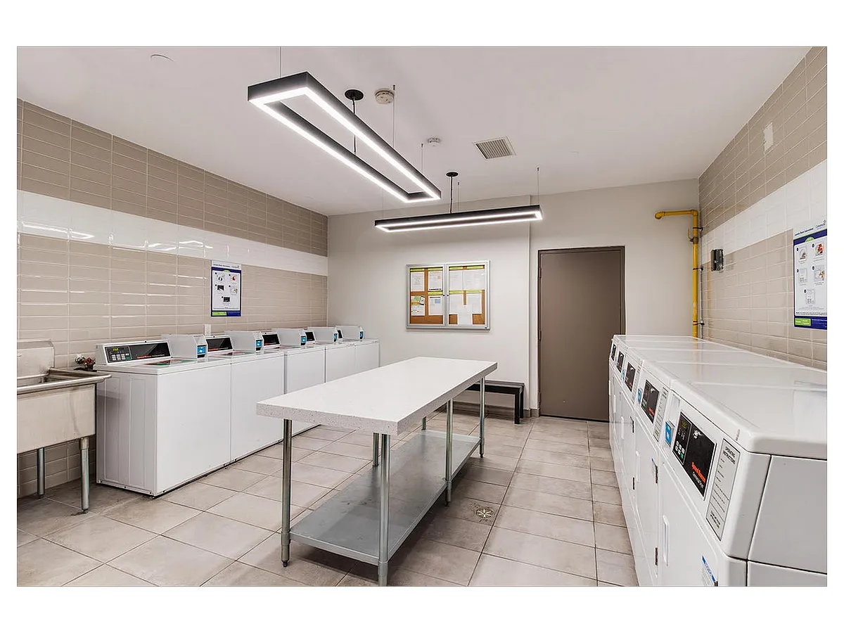 2220 Weston Rd #1445165 photo 1