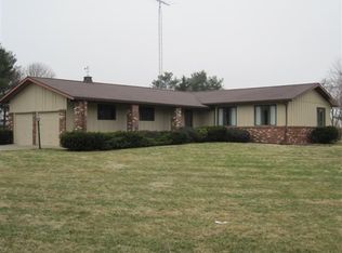 105 Regent Estate Rd, Jacksonville, IL 62650