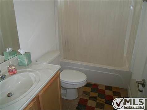 5th image of 348 NE Willow Bend Ter