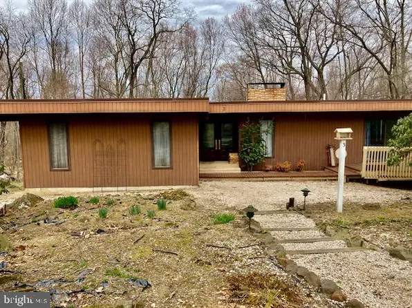 3 Glassmoyer Ln, Newmanstown, PA 17073