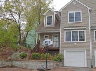 97 Park Rd, Franklin, MA 02038